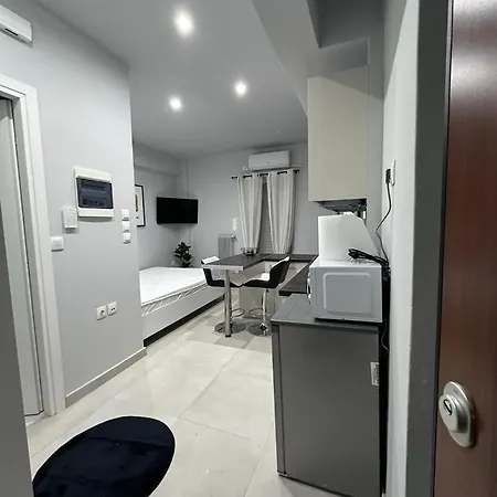 Nest 48 אתונה