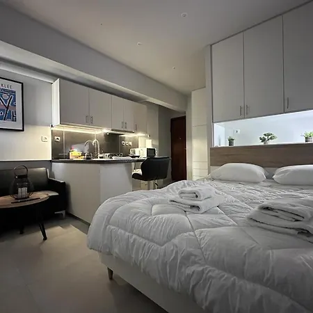 Nest 48 *